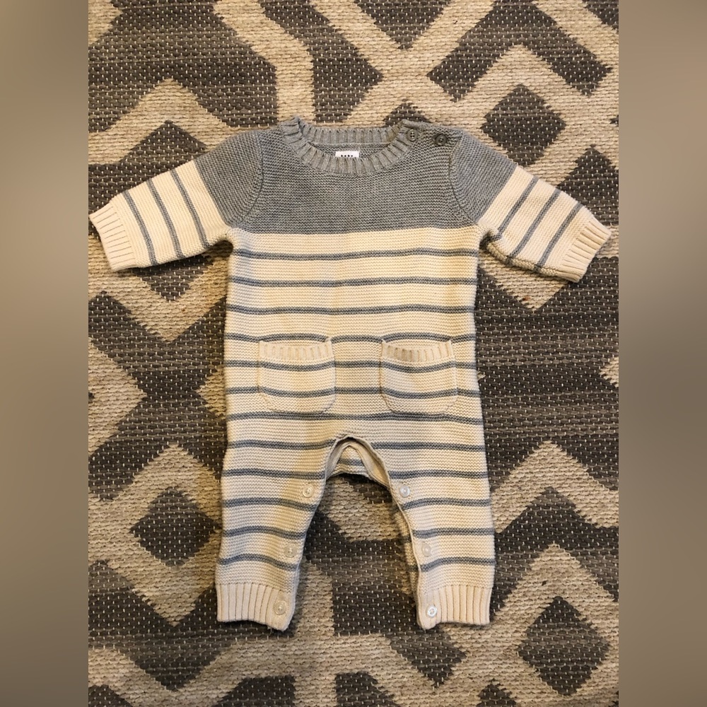 Babygap knit romper